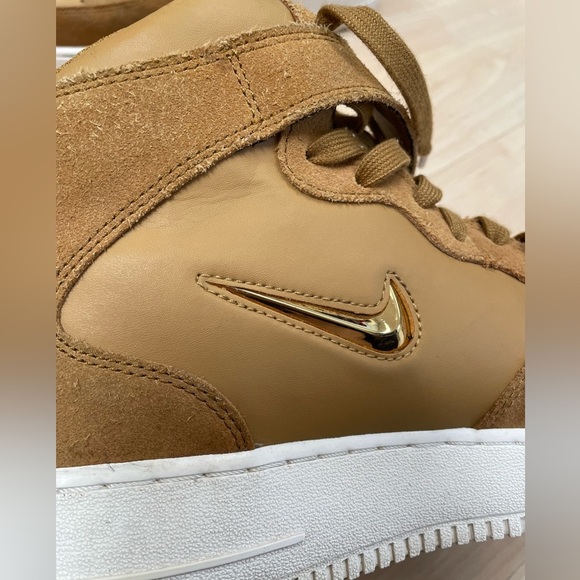 Nike Air Force 1 Mid '07 LV8 Size 12 Muted Bronze/Metallic Gold - Picture 2 of 11